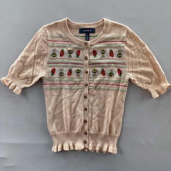 Modcloth Sweaters - MODCLOTH Short Sleeve Cream Bee & Strawberry Cardigan Size XS